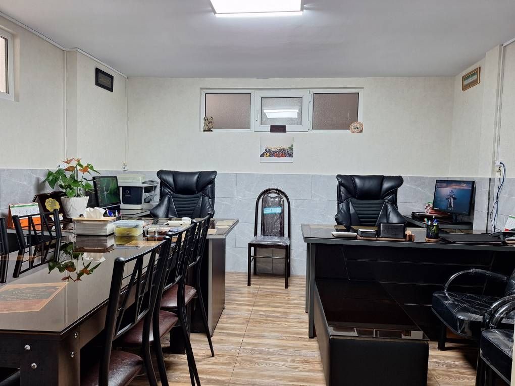 فضای اداری دبیرستان